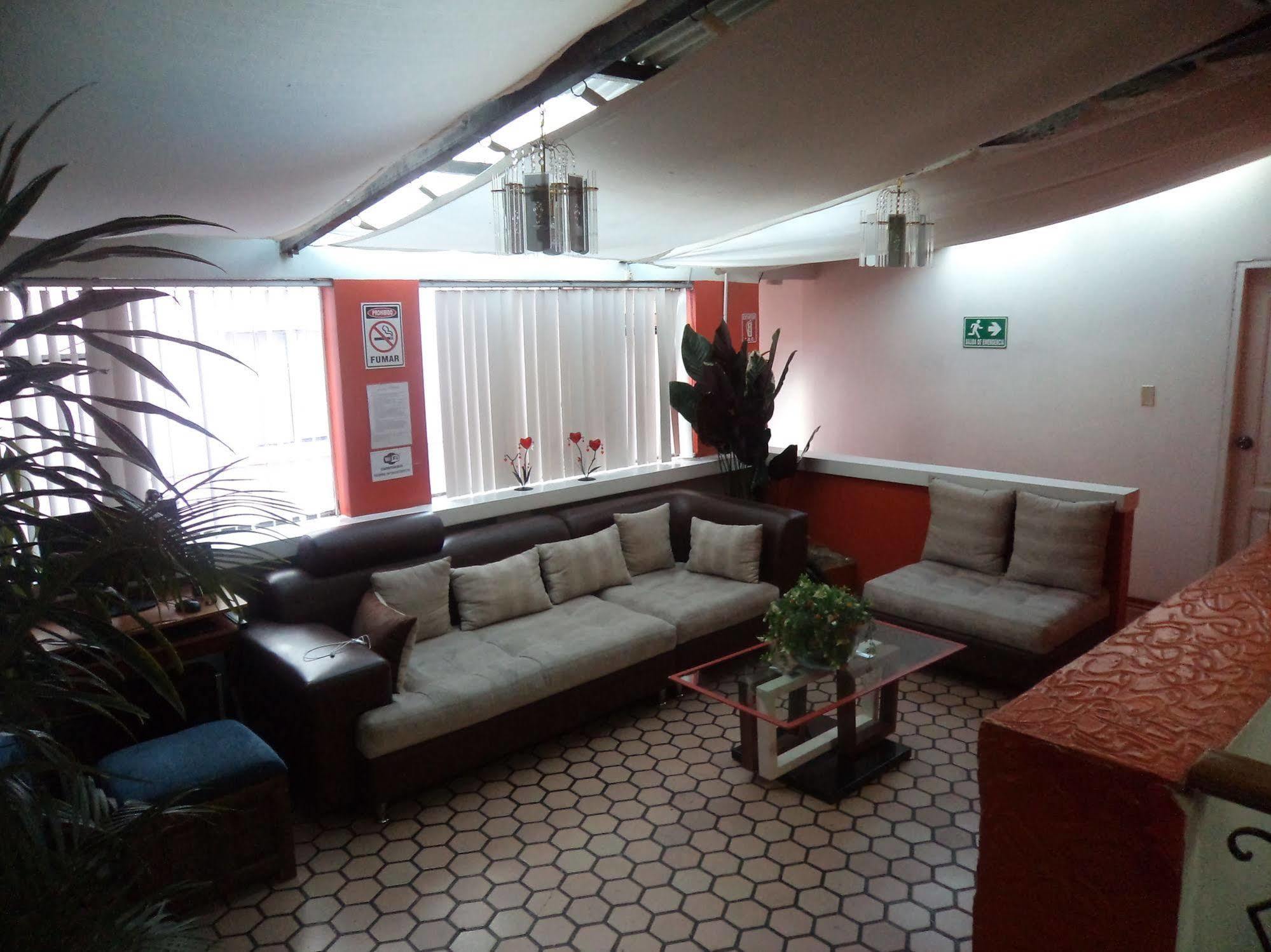 Hostal Imperial Quito Bagian luar foto