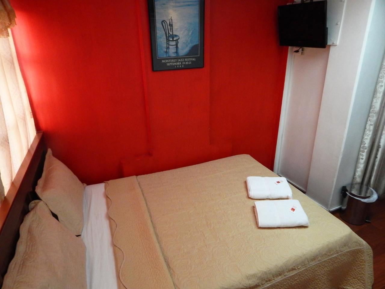 Hostal Imperial Quito Bagian luar foto