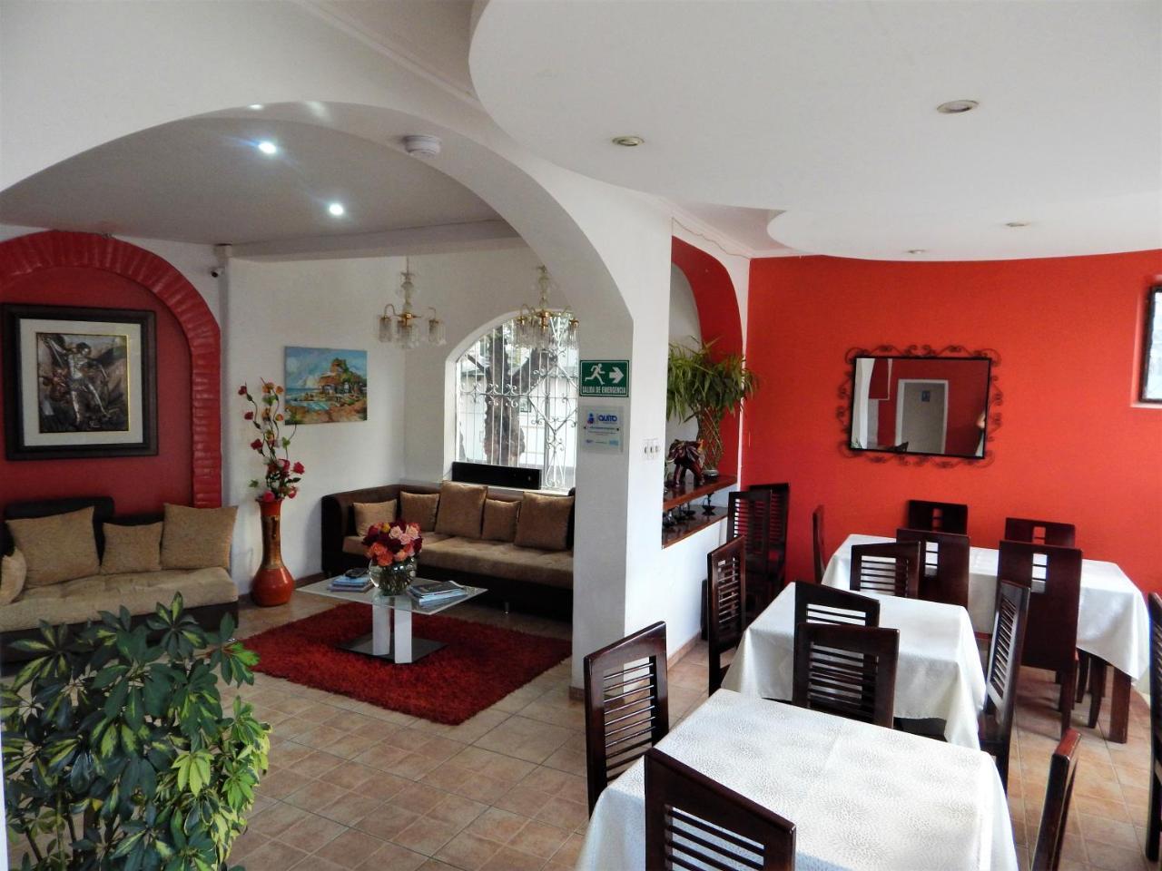 Hostal Imperial Quito Bagian luar foto