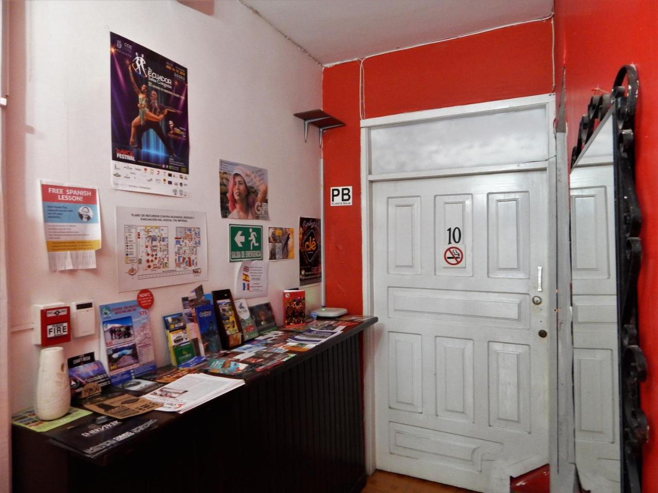 Hostal Imperial Quito Bagian luar foto