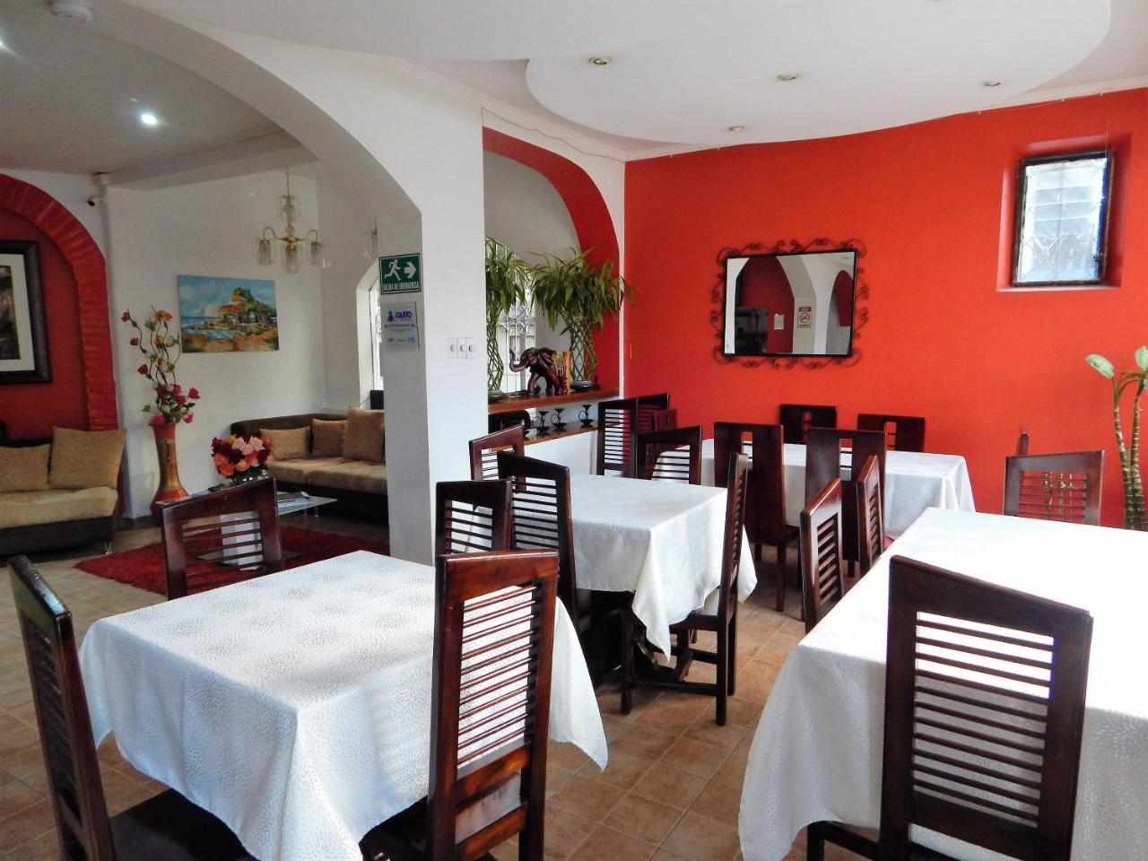 Hostal Imperial Quito Bagian luar foto