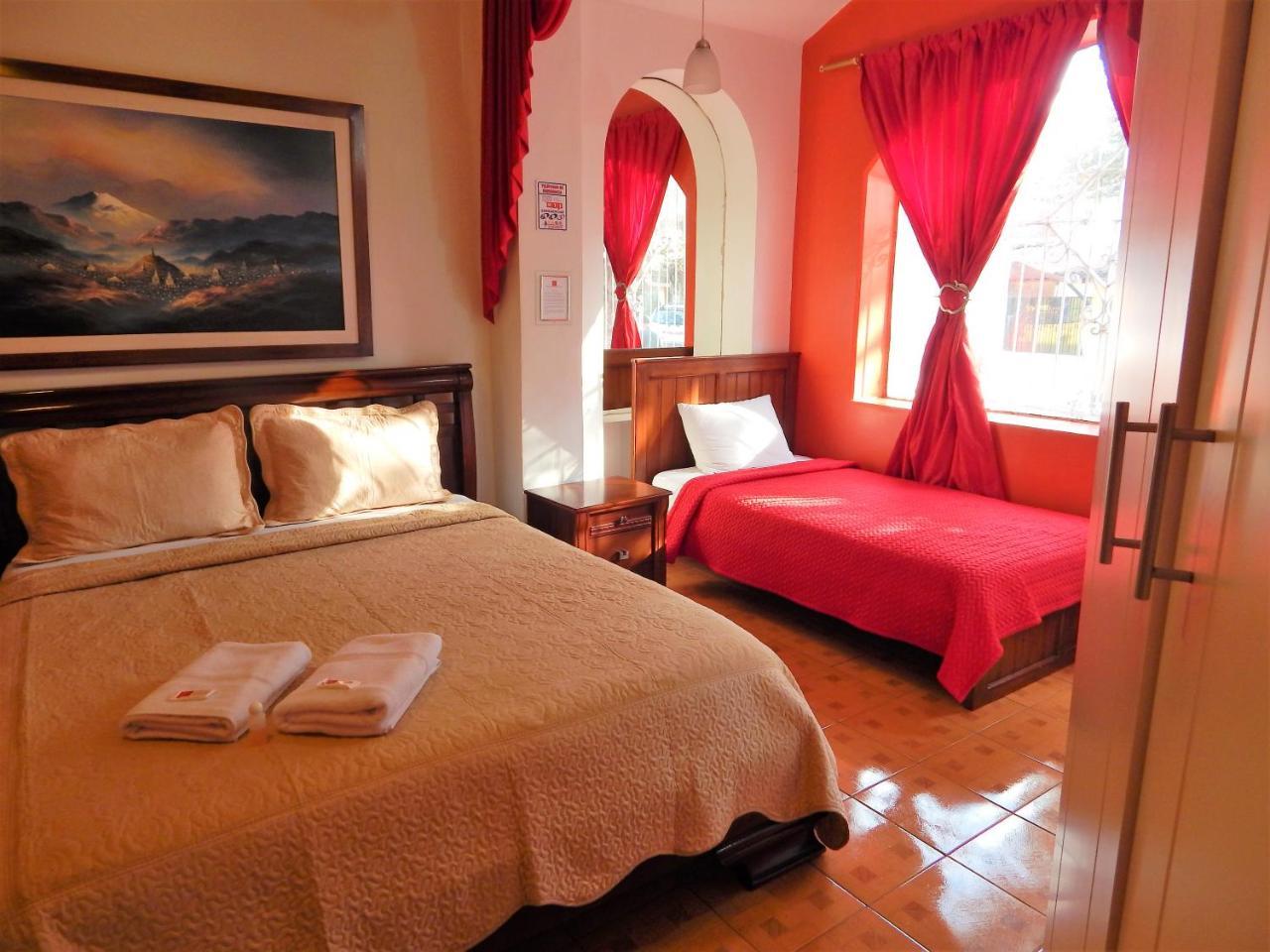 Hostal Imperial Quito Bagian luar foto